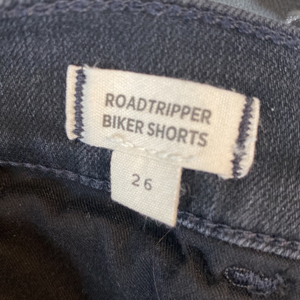 Madewell roadtripper bike shorts - Picture 3 of 5